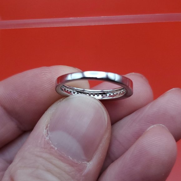 Size 6 925 Sterling Silver Cute Small Cubic Zirconia Clear Gems Ring - Picture 4 of 7